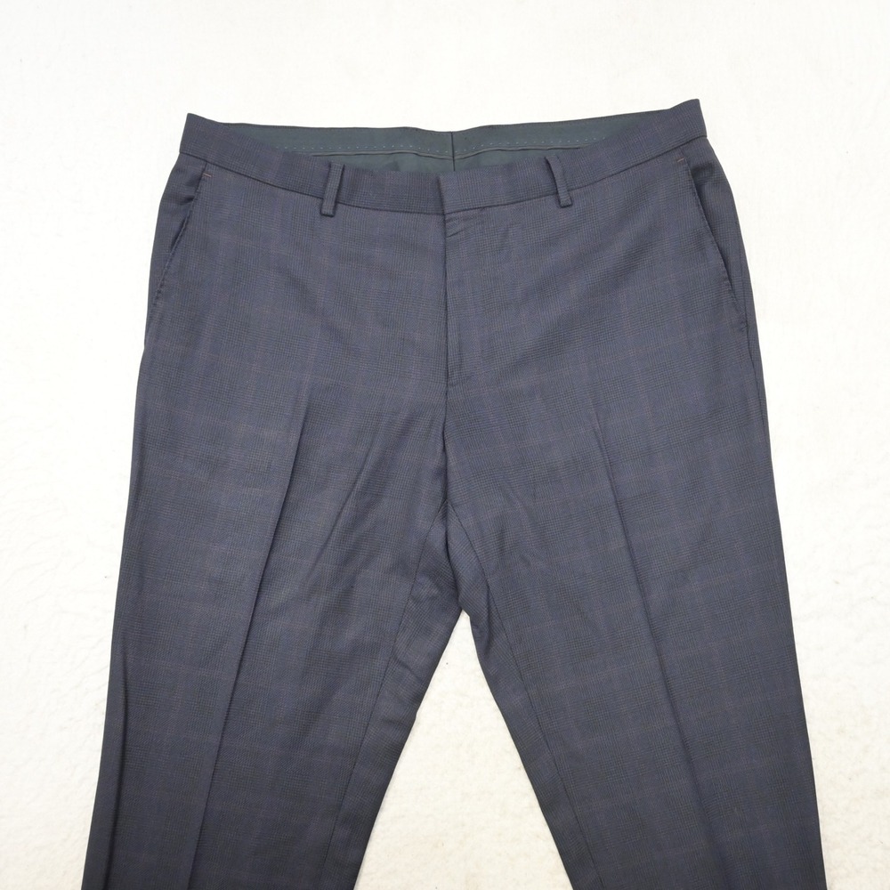 Hugo Boss Dress Pants Mens 36 x 32 Navy Plaid 100% Virgin Wool Flat Front - Picture 5 of 9